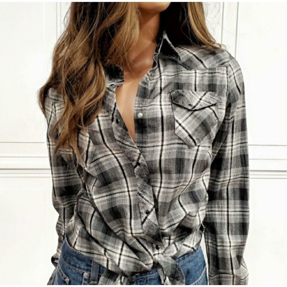 Kuhl Pearl Snap Shirt Womens Large Plaid Long Sleeve Outdoor Hiking Western